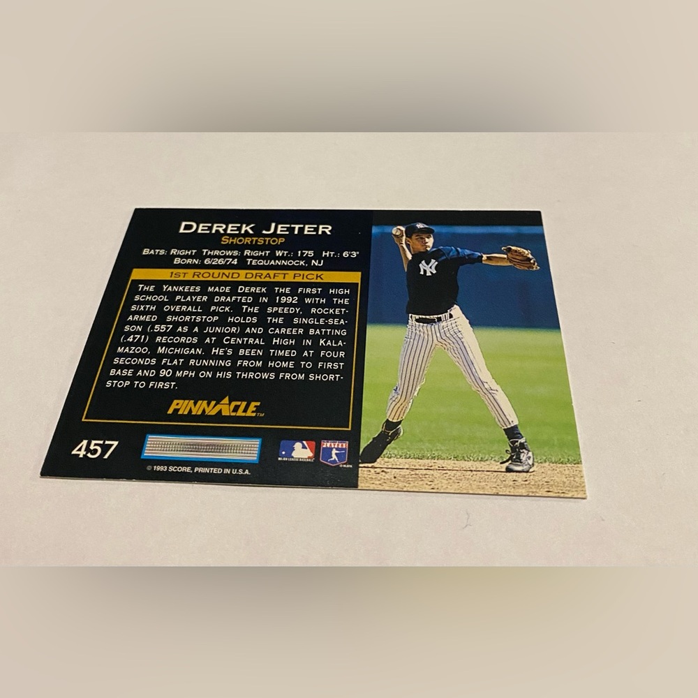 Derek Jeter Rookie 1993 Score Pinnacle Baseball Card 1st Round Draft Pick - Picture 2 of 3
